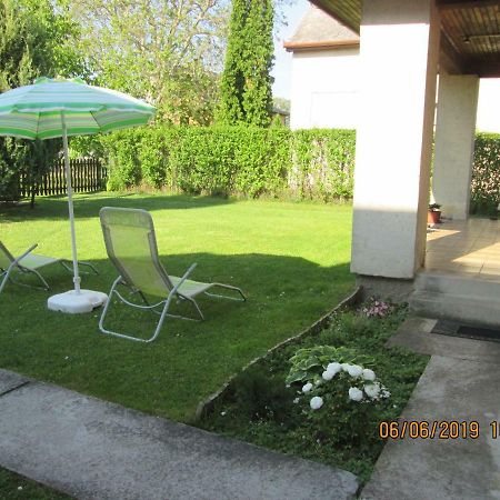 Fenyves Vendégház Balatonfenyves Exterior foto