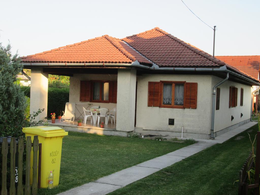 Fenyves Vendégház Balatonfenyves Exterior foto